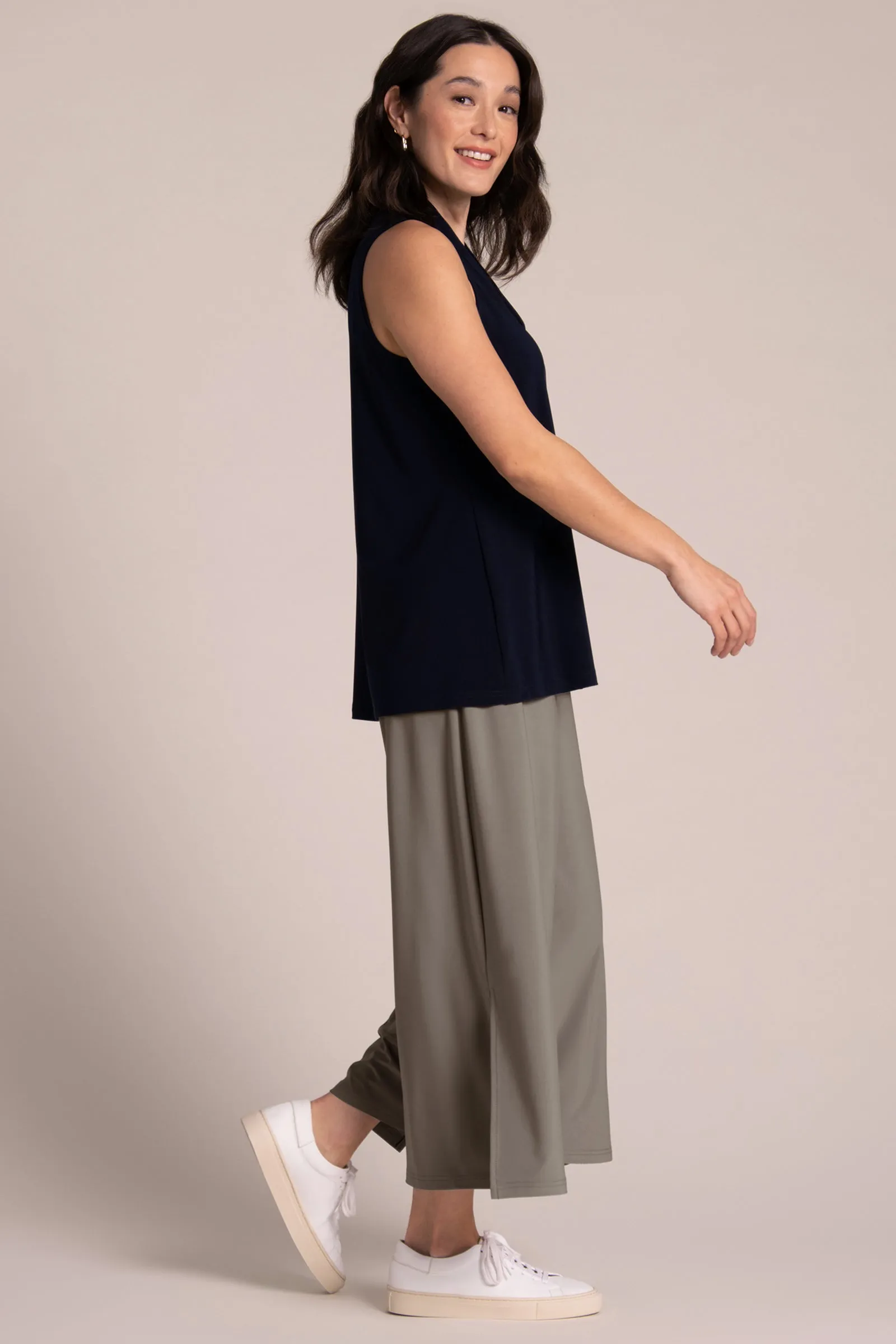 Deep V Trapeze Tank | Navy