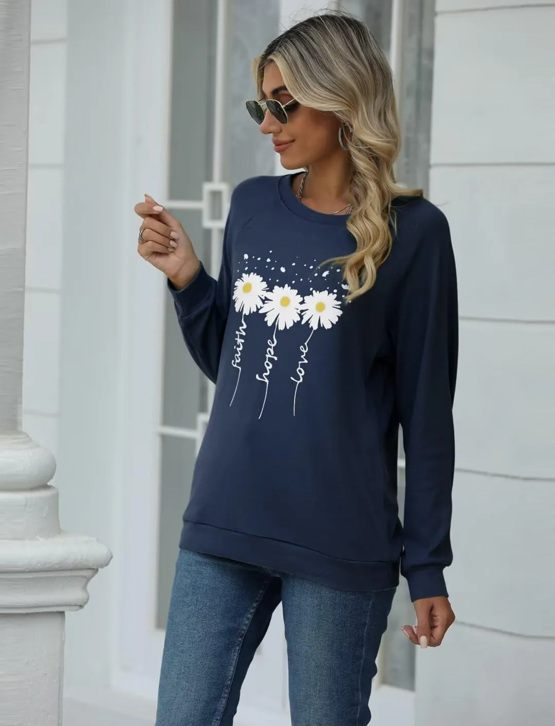 EADINVE Women Crewneck Daisy Print Long Sleeve Sweatshirts Faith-Hope-Love Graphic Tops Casual Loose Fit Pullover Shirts