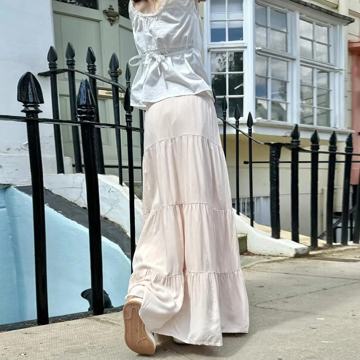 FOMOYUU Tiered Long Skirts for Women Elastic Waist Pleated Flowy A-Line Maxi Skirt Ruffle Swing Boho Summer Beach Skirt