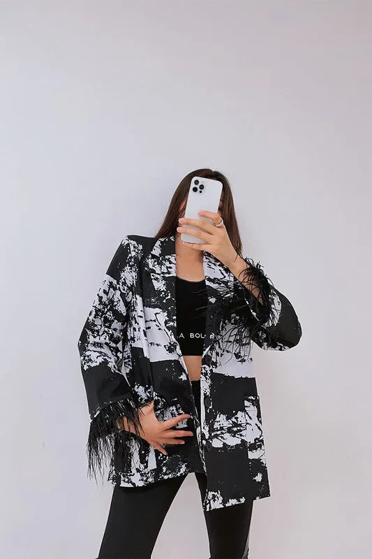 GRAPHIC PRINT FEATHER BLAZER
