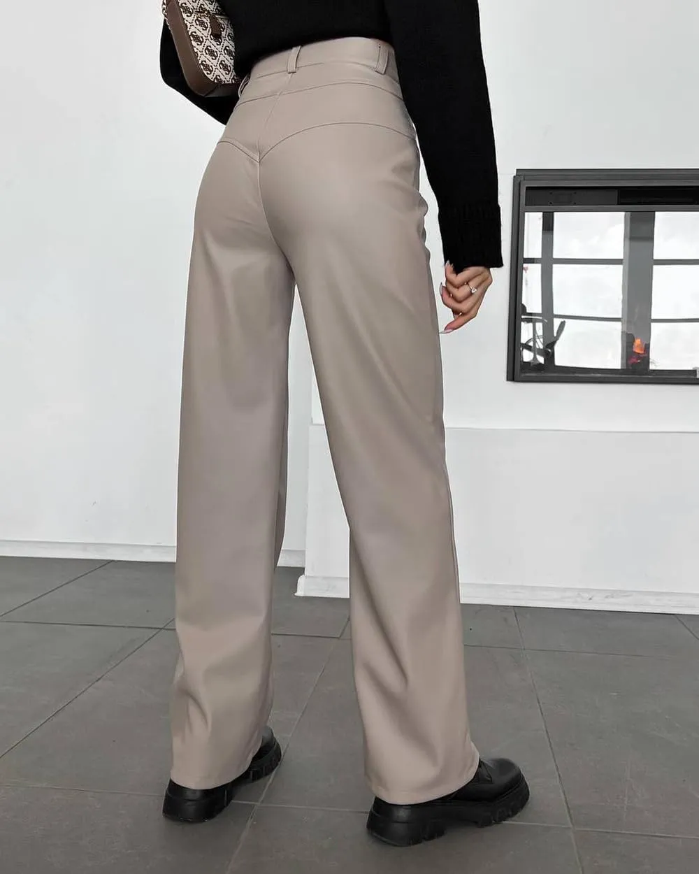 Melliflo Women's High Waist Leather Pants Loose Straight Leg Button Pants Casual PU Trousers