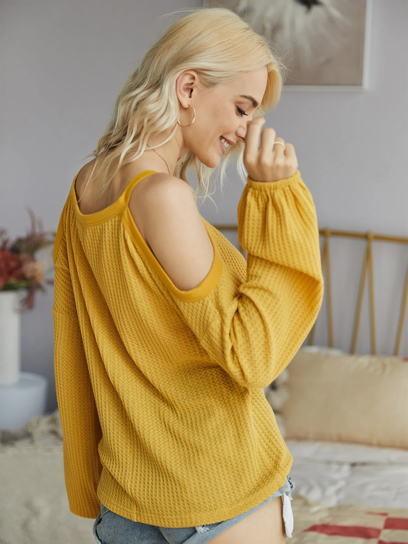 Strap Cold Shoulder Knitting Tops