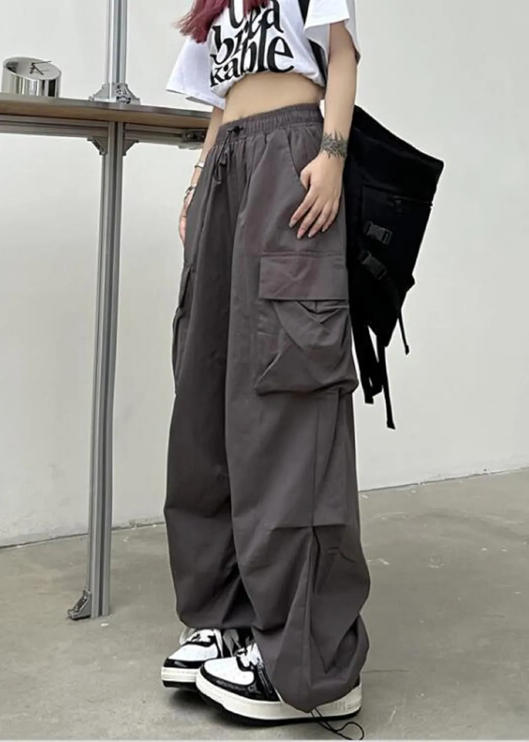 TSMNZMU Womens Baggy Cargo Pants Casual Hiking Trousers Loose Fit Parachute Pants Y2K Hight Waist Mutil Pocket Trousers