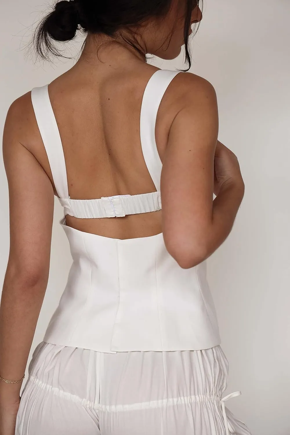 Women Vintage Lace Trim Camisole Spaghetti Strap Slim Fit Camis Low Cut Backless Tank Top Y2K Streetwear