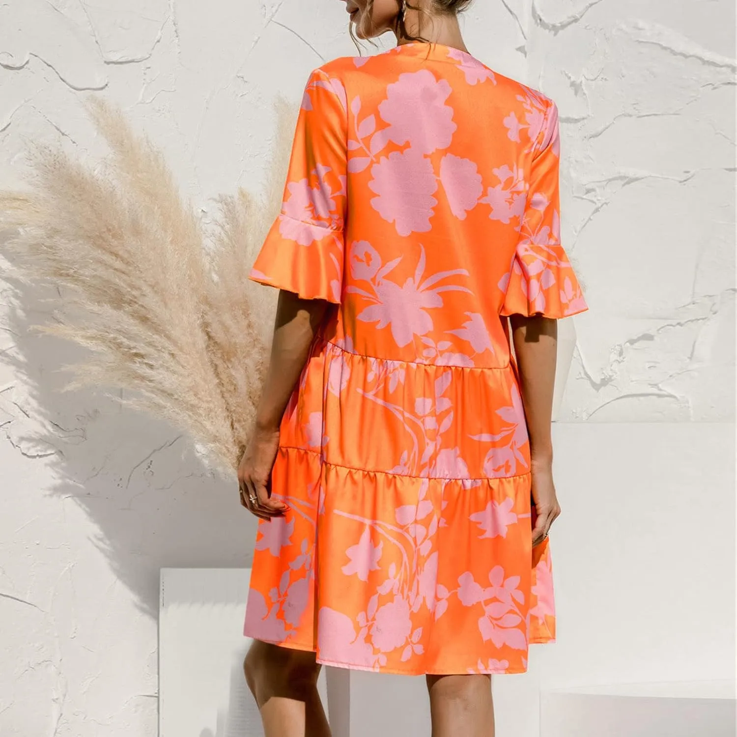 Women's 3/4 Puff Sleeves Ruffle Mini Dress V Neck Solid Pleated Dresses for Women 2024