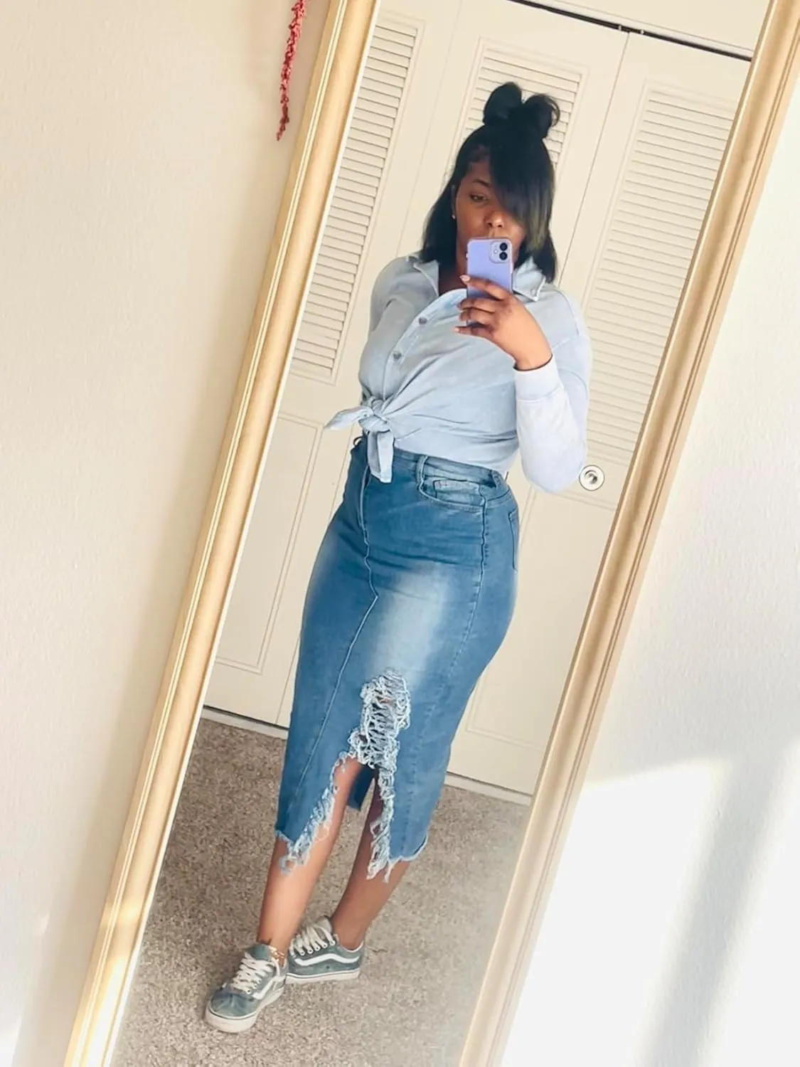 Women's Casual Slit Denim Midi Jean Skirt Stretch High Waisted Button Up Frayed with Pockets